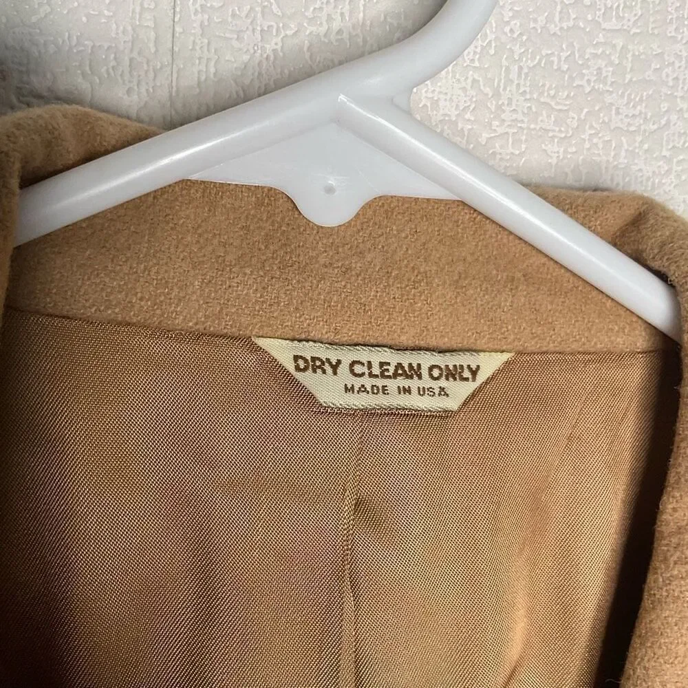 Bill Blass Men’s 42L Camel Hair‎ Blazer Tan Beige Sport Coat Jacket Two 2 Button